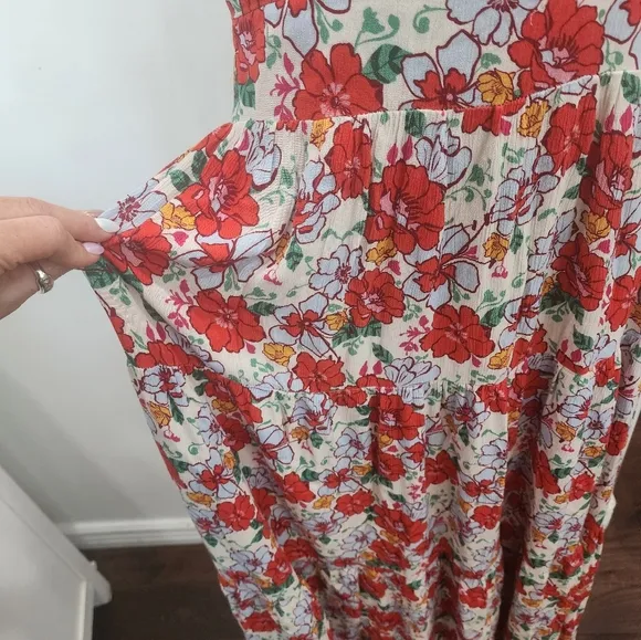 [ ALEXIA ADMORE] Women's size 6, &quot;summer poppy&quot; floral maxi tiered dress