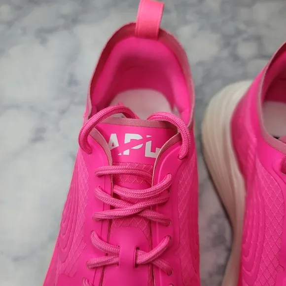 ⭐️ APL Streamline Running Shoes Fusion Pink Limited Edition BCA 6.5 Lightweight