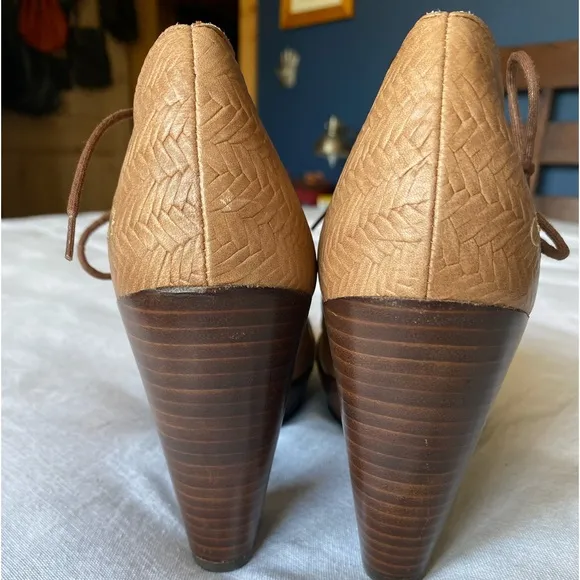 🆕 John Fluevog Summertime Ashbury Shoes