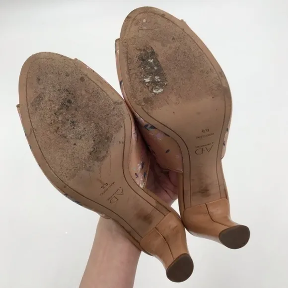 AD &amp; Daughters Womens Jaconi Blush Tan Fabric Floral Peep Toe Mule Heels 6.5