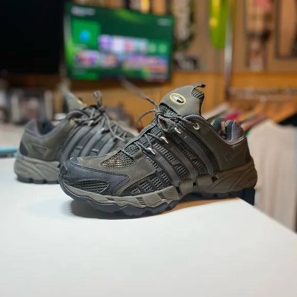 Adidas Climaproof EVN 791001 Hiking Trail Tennis Shoes Sneakers Mens