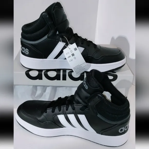 Adidas Hoops 3.0 Mid Men's Sneakers Size 8.5 New with box.