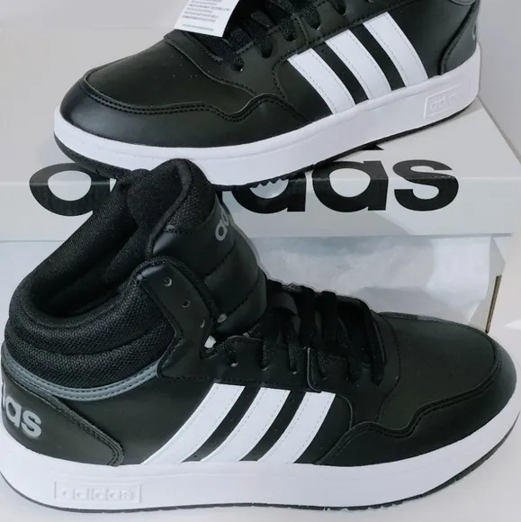 Adidas Hoops 3.0 Mid Men's Sneakers Size 8.5 New with box.