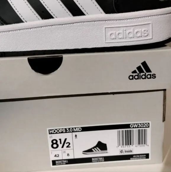 Adidas Hoops 3.0 Mid Men's Sneakers Size 8.5 New with box.