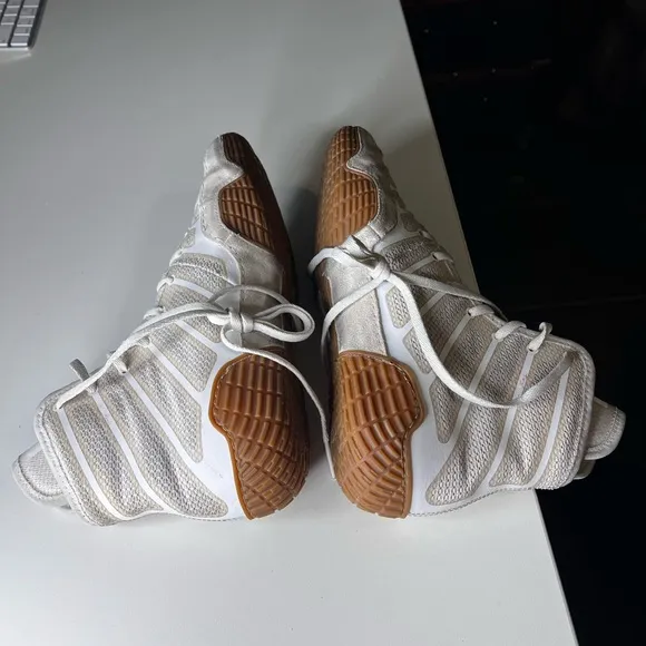 Adidas Jake Varner Wrestling Shoes - White/Vegas Gold/Gum-Size 8.5