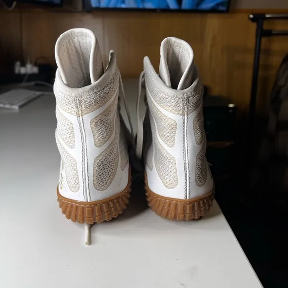 Adidas Jake Varner Wrestling Shoes - White/Vegas Gold/Gum-Size 8.5