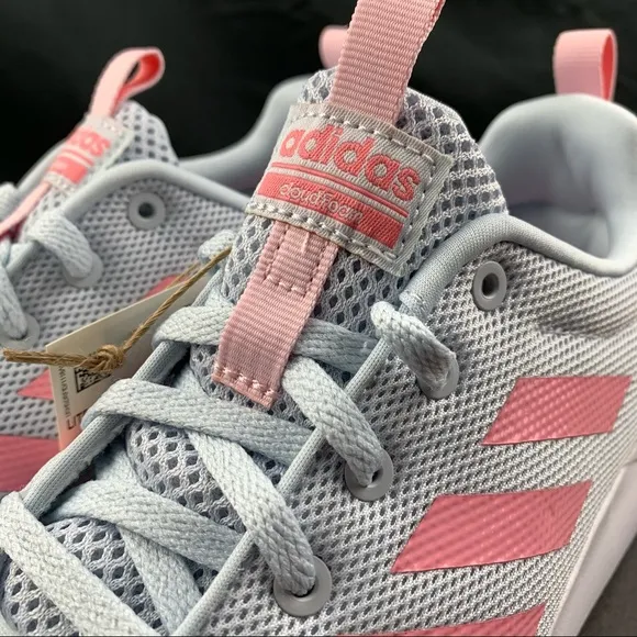 Adidas Lite Racer CLN Size 7.5 Womens