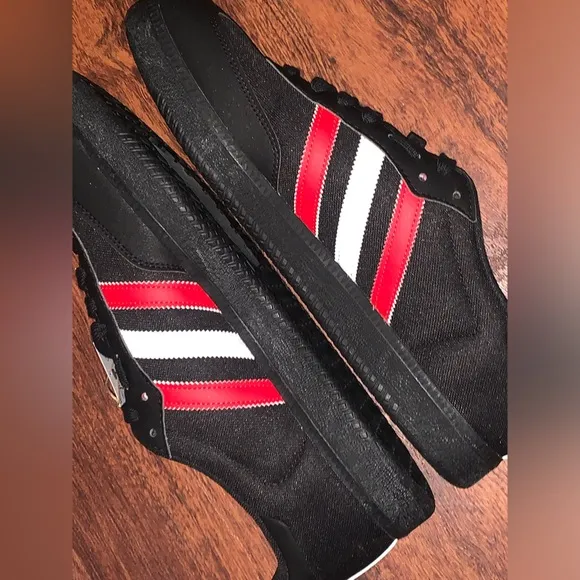 Adidas Men's Black and Red Sneakers