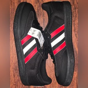 Adidas Men's Black and Red Sneakers