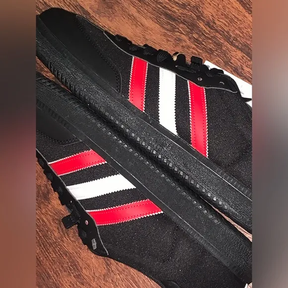 Adidas Men's Black and Red Sneakers