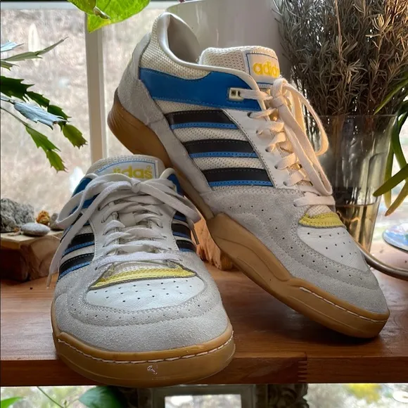 Adidas Men's White and Blue Sneakers