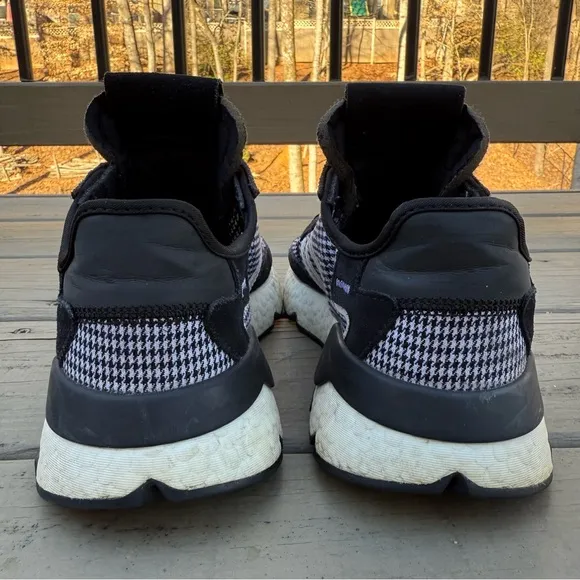 Adidas Nite Jogger in black and white shoes size 8