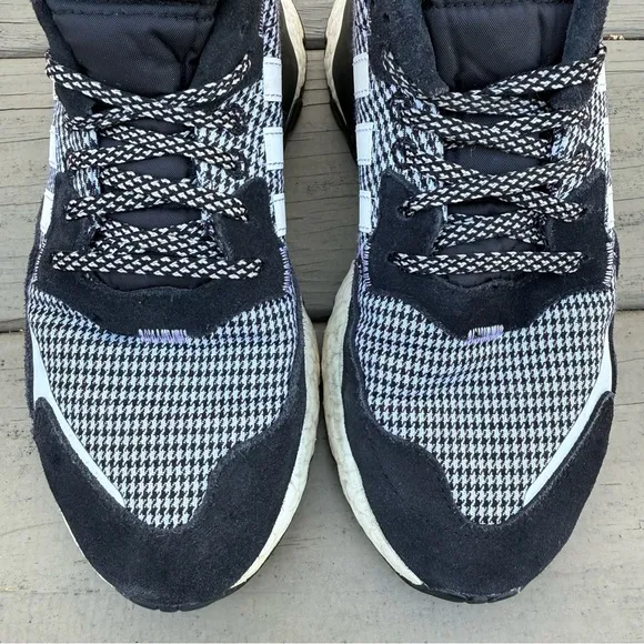 Adidas Nite Jogger in black and white shoes size 8