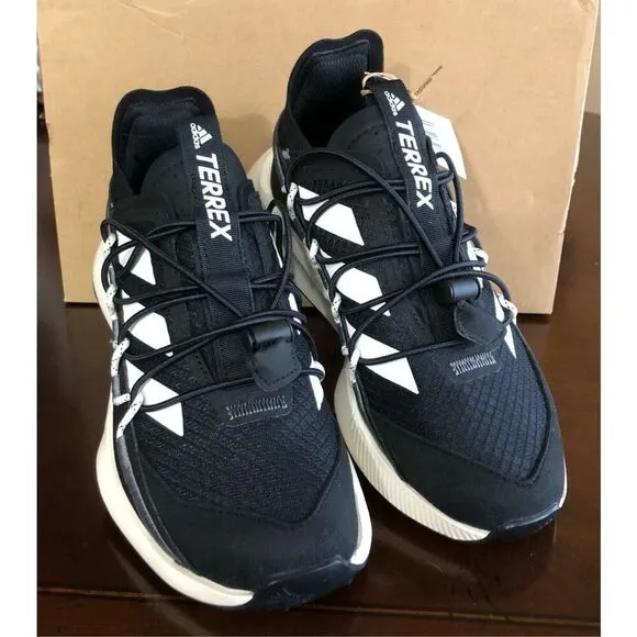 ADIDAS - NWTIB - L Sz 5.5 (36) Terrex Voyager 21 in Core Black &amp; Chalk White