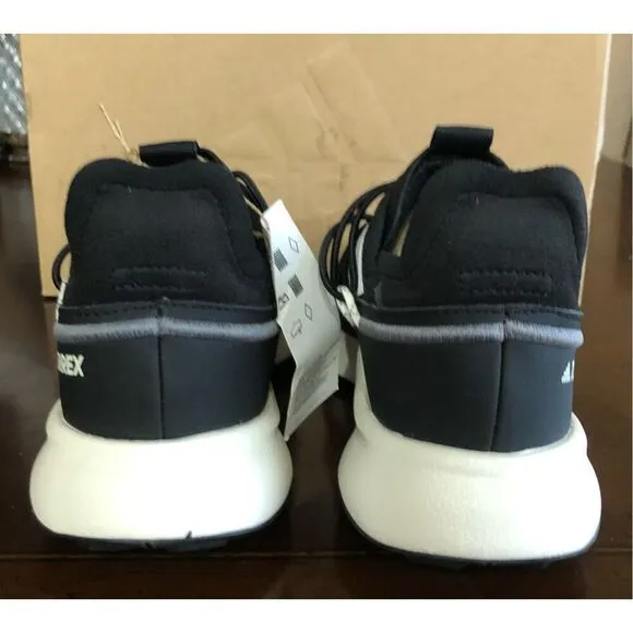 ADIDAS - NWTIB - L Sz 5.5 (36) Terrex Voyager 21 in Core Black &amp; Chalk White