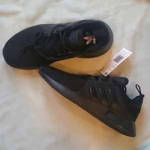 Adidas Ortholite all black shoes sz 4 NWT