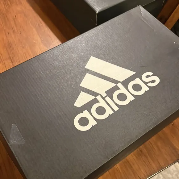 Adidas Superstar Glossy Toe Shoes Sneakers New BB0683 Womens Size 8