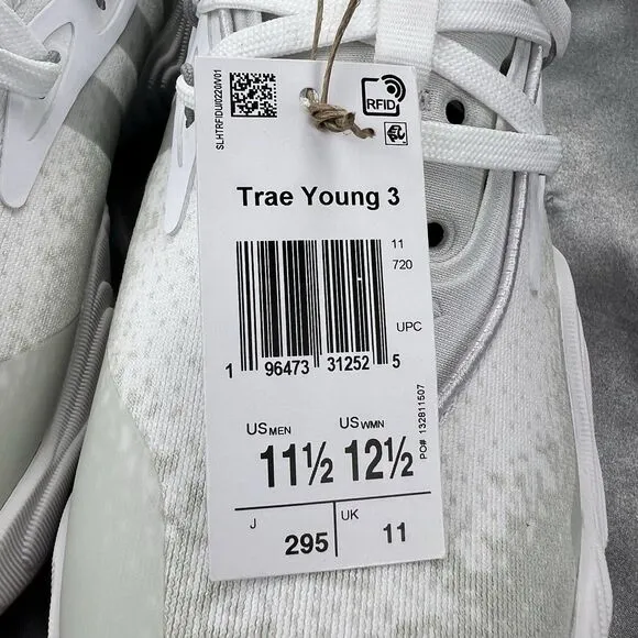 Adidas Trae Young 3 Men's 11.5 Basketball Shoes Sneakers White Gray IF2102 Party