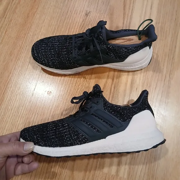 Adidas UltraBoost 4.0 Comfort/Lifestyle Athletic Shoes Size 8.5 for Women