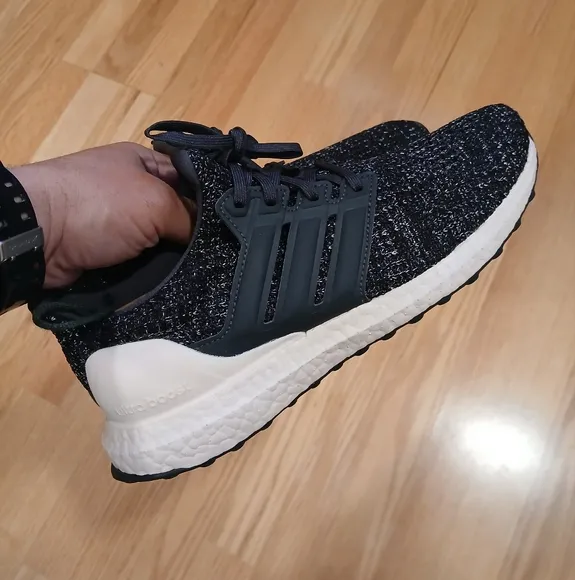 Adidas UltraBoost 4.0 Comfort/Lifestyle Athletic Shoes Size 8.5 for Women