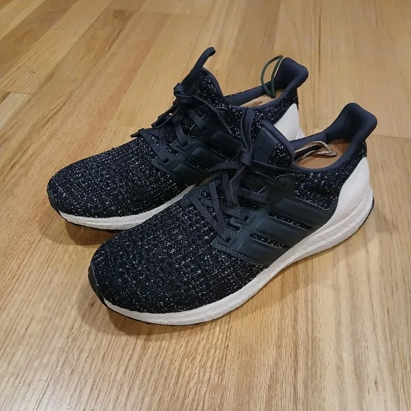 Adidas UltraBoost 4.0 Comfort/Lifestyle Athletic Shoes Size 8.5 for Women
