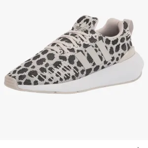 Adidas Women's Swift Run 22 Sneaker