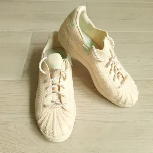 adidas x Pharrell Williams Superstar Primeknit cream shell toe sneakers Size 8