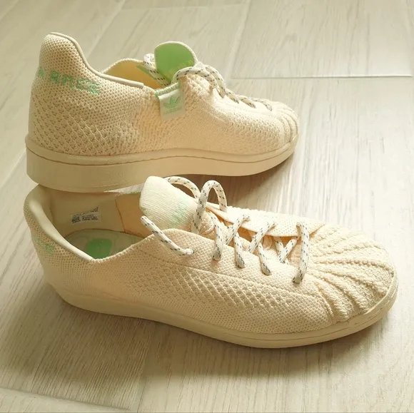 adidas x Pharrell Williams Superstar Primeknit cream shell toe sneakers Size 8