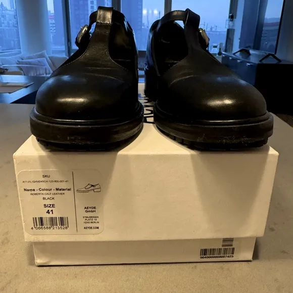 Aeyde Mary Jane Black Leather shoes