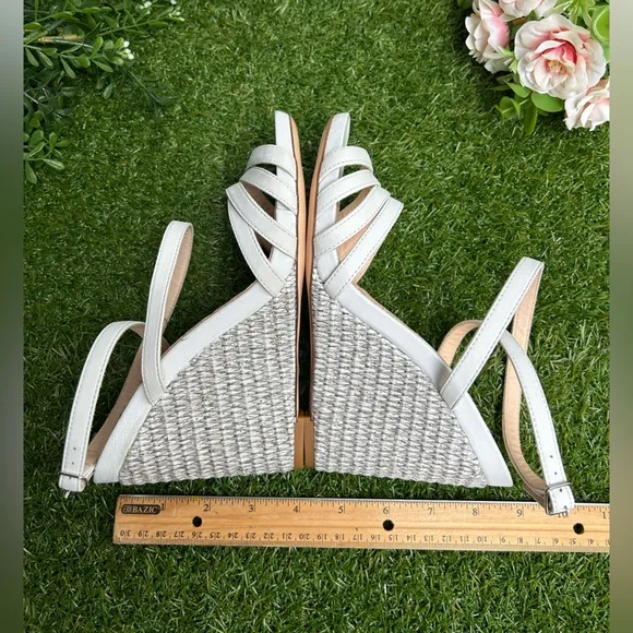 AGL Dora Ankle Strap Wedge Sandal, White-plumba US 9.5 /39.5 EU NEW