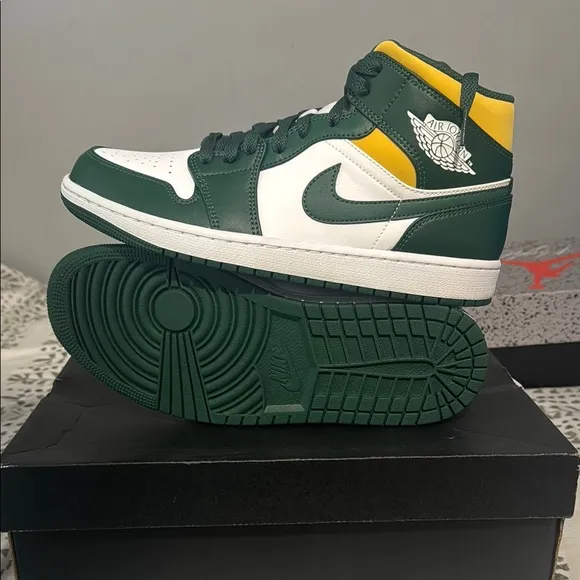 Air Jordan 1 Mid Green and White Sneakers New in the box
