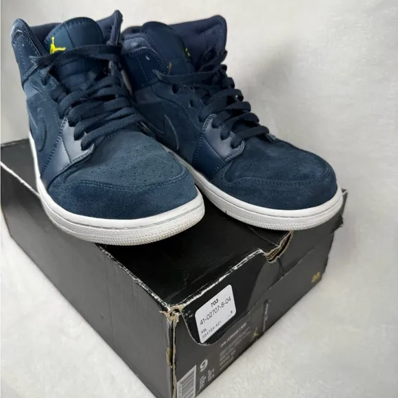 Air Jordan 1 Mid Obsidian Suede Leather Navy Blue Size 9 554724-421