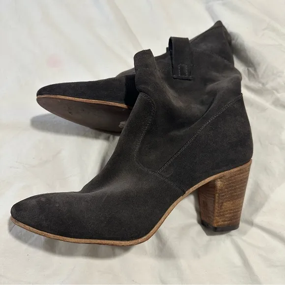 ALBERTO FERMANI Italy CHIARA Ankle Boot Suede Leather size 41 reg $495