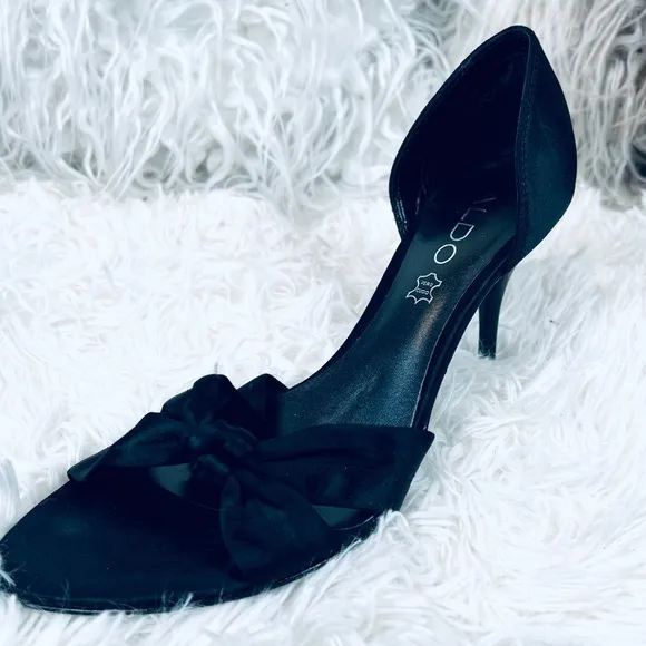 ALDO sz 38 / 7.5M Black Dressy Open Peep Toe Bow Accent High Heeled Pump Shoes