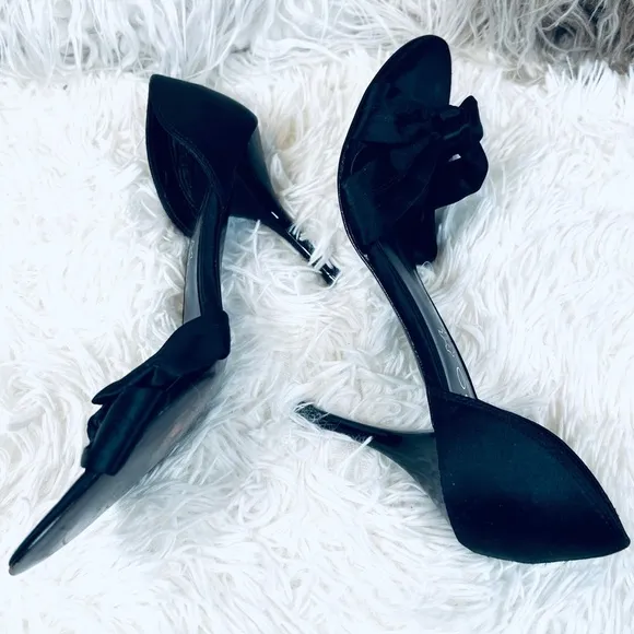 ALDO sz 38 / 7.5M Black Dressy Open Peep Toe Bow Accent High Heeled Pump Shoes