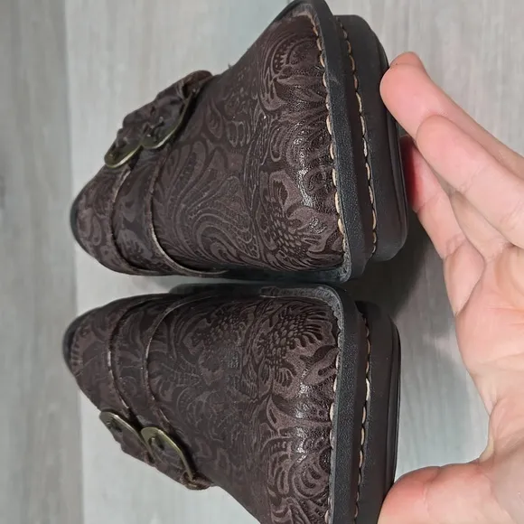 Alegria Women ALL-433 Brown Embossed Leather Slip-On Shoes Clog Sz 37/7-7.5