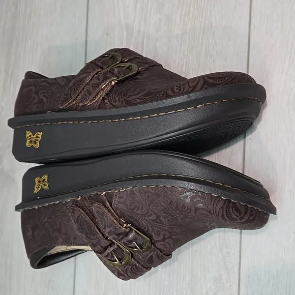 Alegria Women ALL-433 Brown Embossed Leather Slip-On Shoes Clog Sz 37/7-7.5