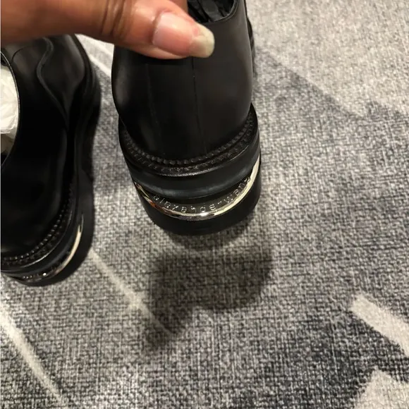 Alexander Wang Logo Engraved Heel Shoes Oxford split heel size 40.5 black