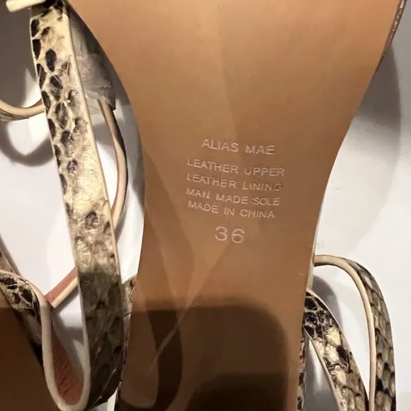 Alias Mae Layton Heel - Beige Snake NWOT