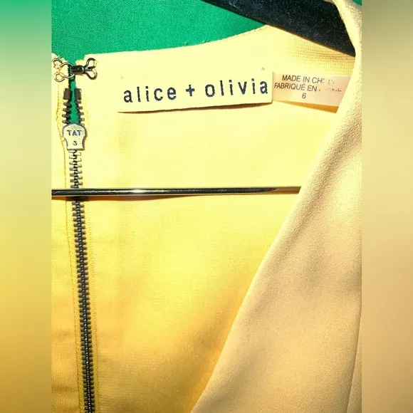 Alice &amp; Olivia Callie Mini Elegant Yellow Sleeveless Dress size 6