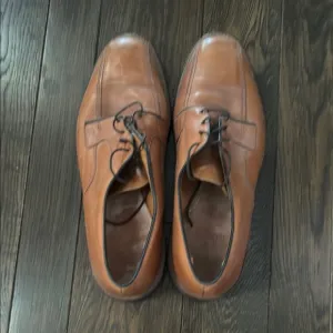 Allen Edmonds Brown Oxfords Classic Leather Design