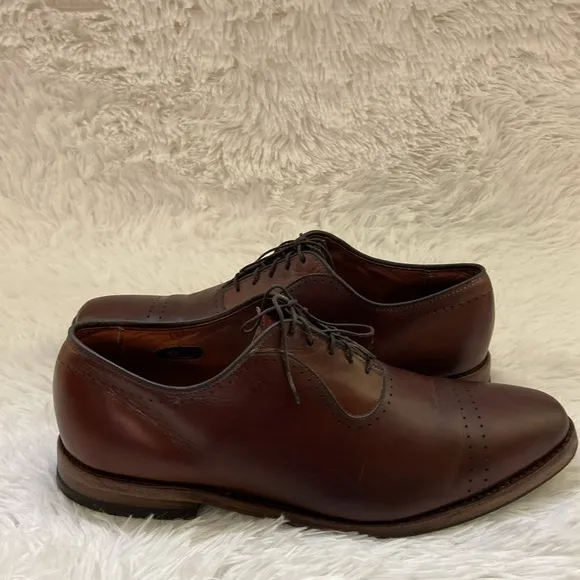Allen Edmonds Men’s Brown Dress Shoes. Size-11