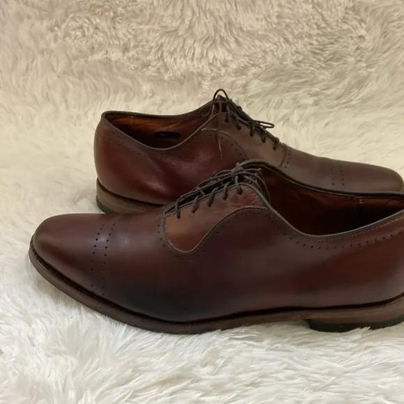 Allen Edmonds Men’s Brown Dress Shoes. Size-11