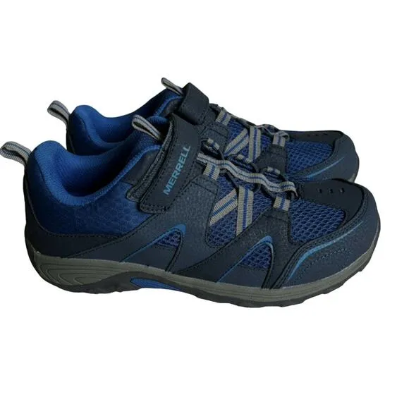 &quot;Merrell Boys Trail Chaser Hiking Sneaker, Size 7&quot;. MSRP 105