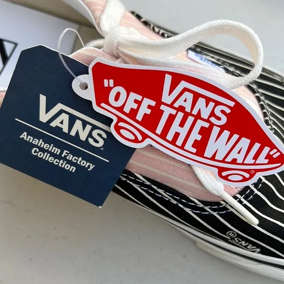 ANAHEIM FACTORY ERA 95 DX SHOES- Og Stripes/OgBlack/Og Pink (size 13)