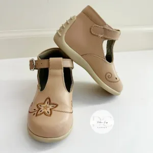 ANDANENES Girl Toddler Walker Leather Shoes Size 18c / 15MX