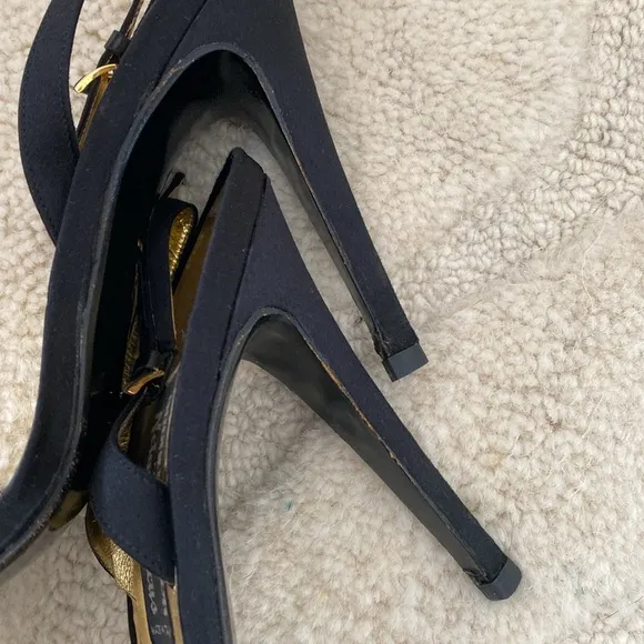 ANDREA PFISTER | Elegant Gold and Black Women's Sandals