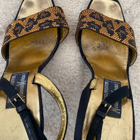 ANDREA PFISTER | Elegant Gold and Black Women's Sandals
