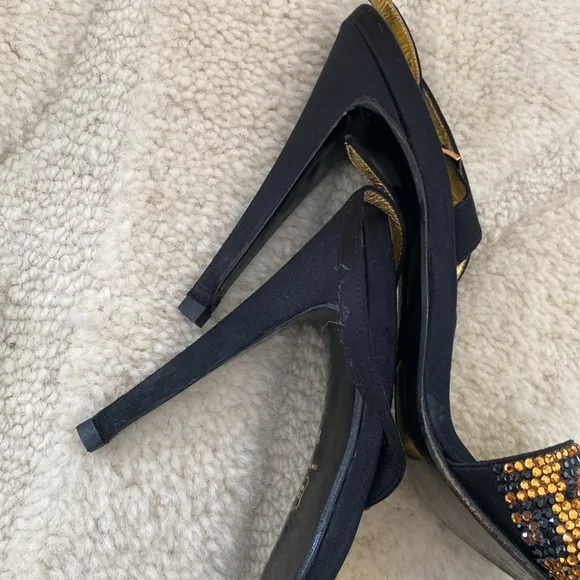 ANDREA PFISTER | Elegant Gold and Black Women's Sandals