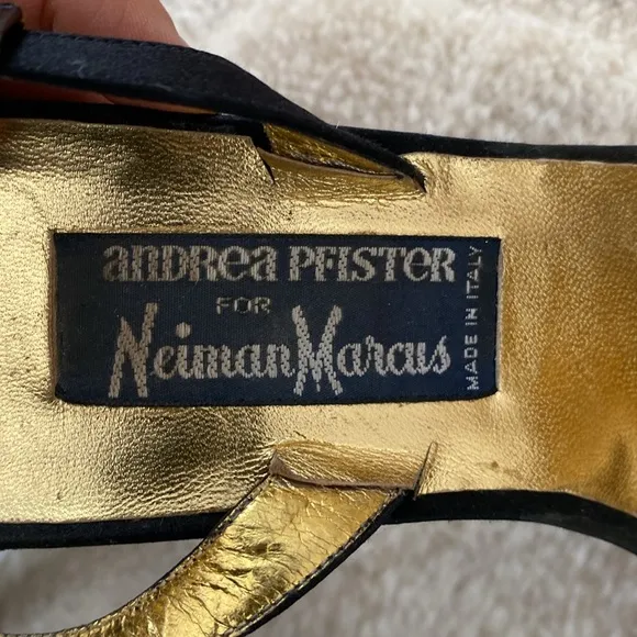 ANDREA PFISTER | Elegant Gold and Black Women's Sandals